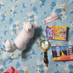 Zuru Mini Brands Books